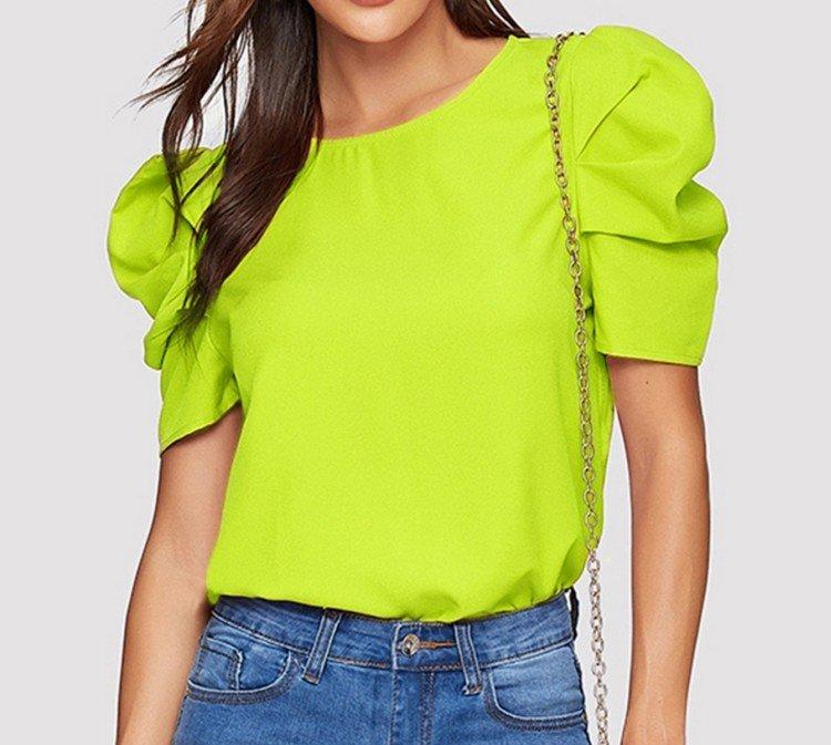 Футболки с объемными рукавами