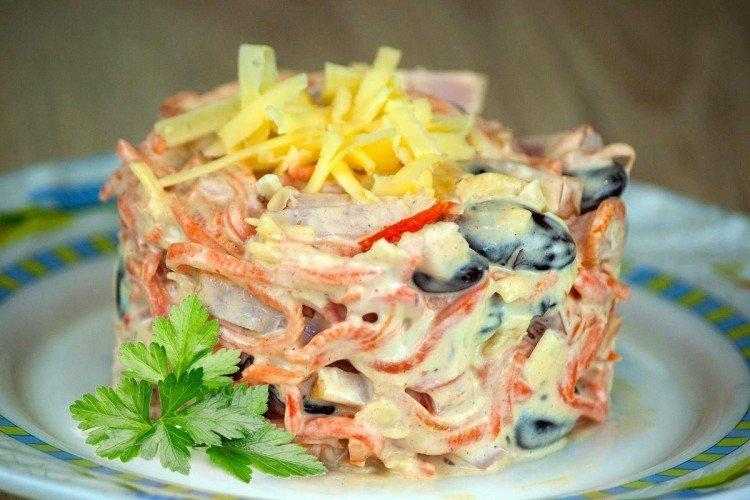 Мясной салат с корейской морковью