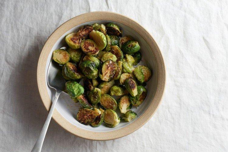 Карамелизованная брюссельская капуста