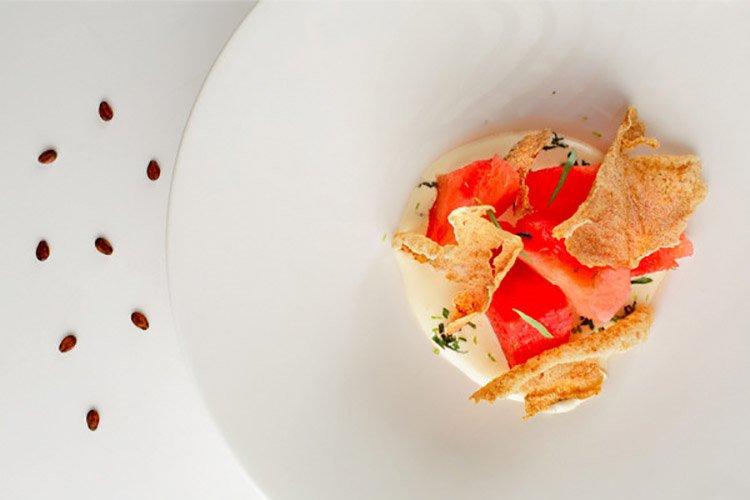 Салат из мусса брынзы с арбузом