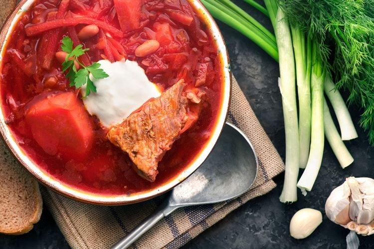 Украинский борщ с фасолью