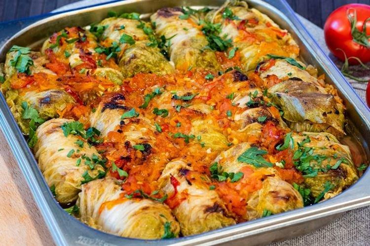 Голубцы с картошкой и пекинской капустой