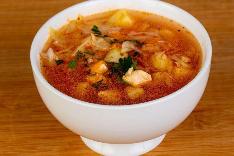 Щи с квашеной капустой и пшеном