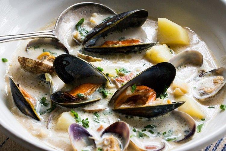 Суп с мидиями и яйцом