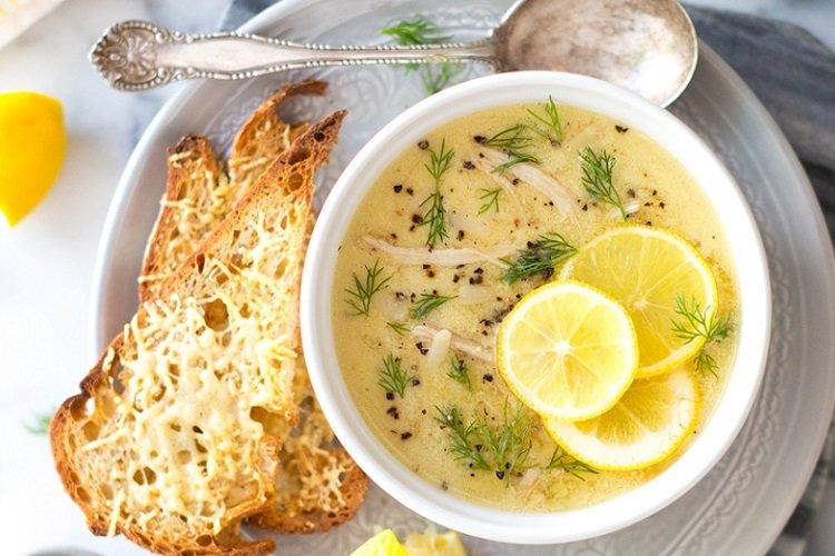 Яичный суп по-гречески