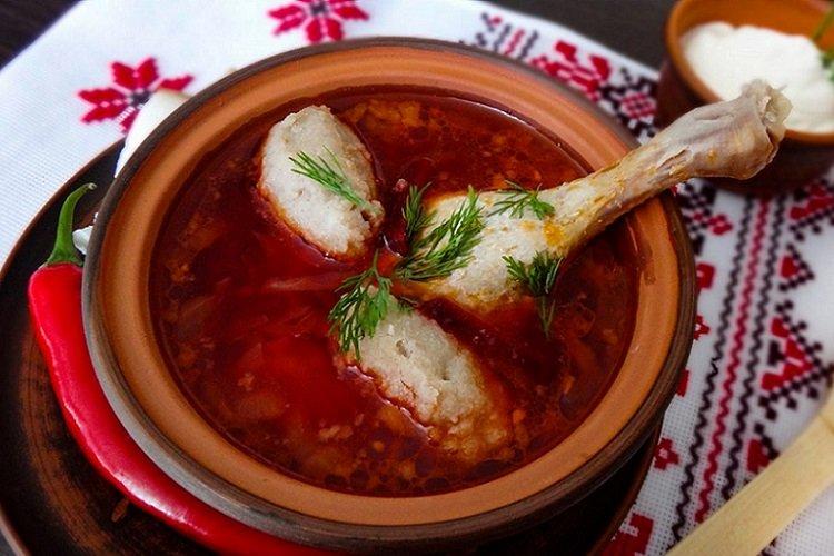 Борщ с курицей и галушками