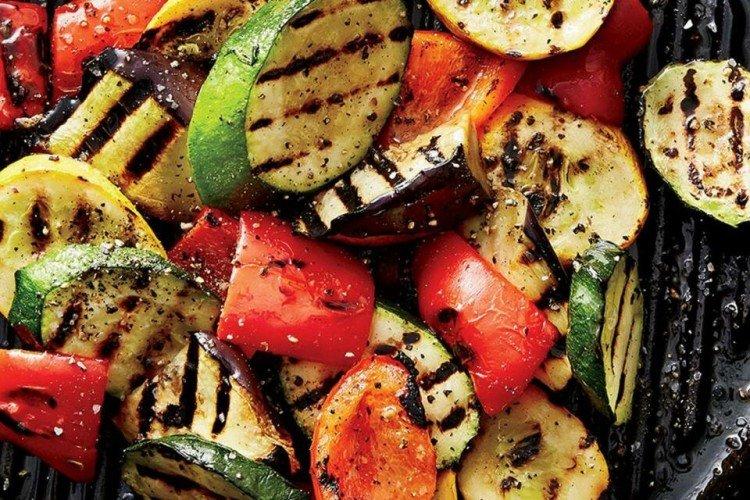 Овощи в вине на гриле