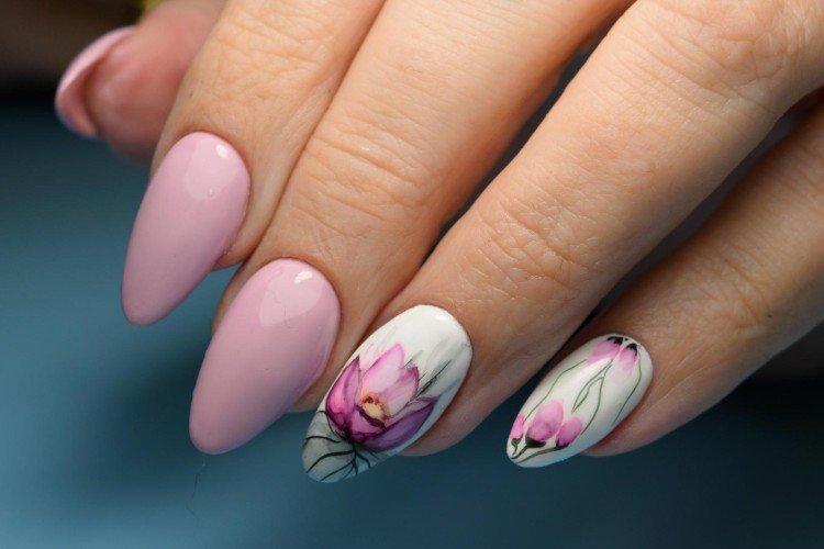 Акварельный летний маникюр