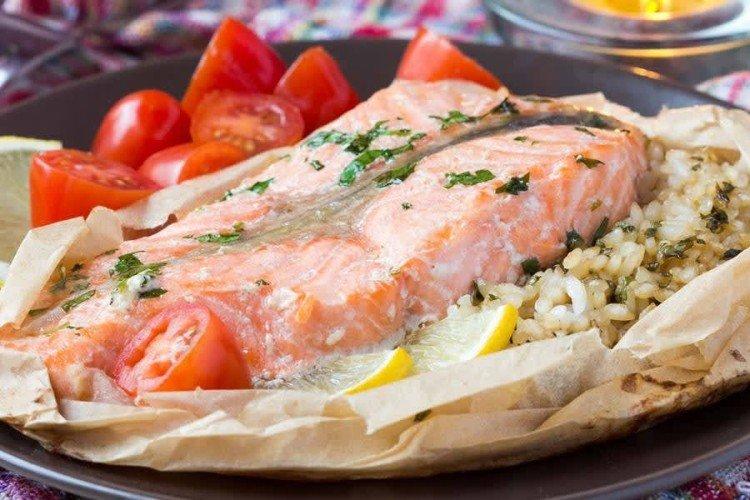 Форель с рисом в духовке