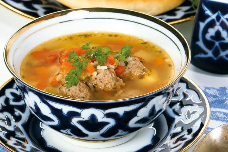 Шурпа с фрикадельками из баранины