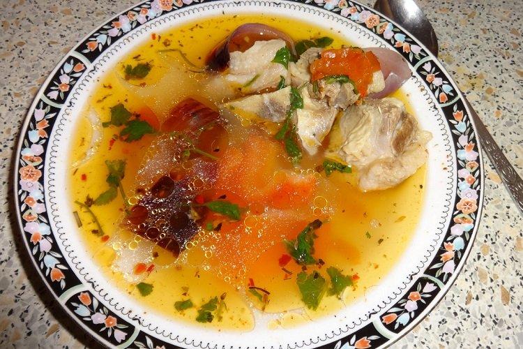 Шурпа из баранины с урюком