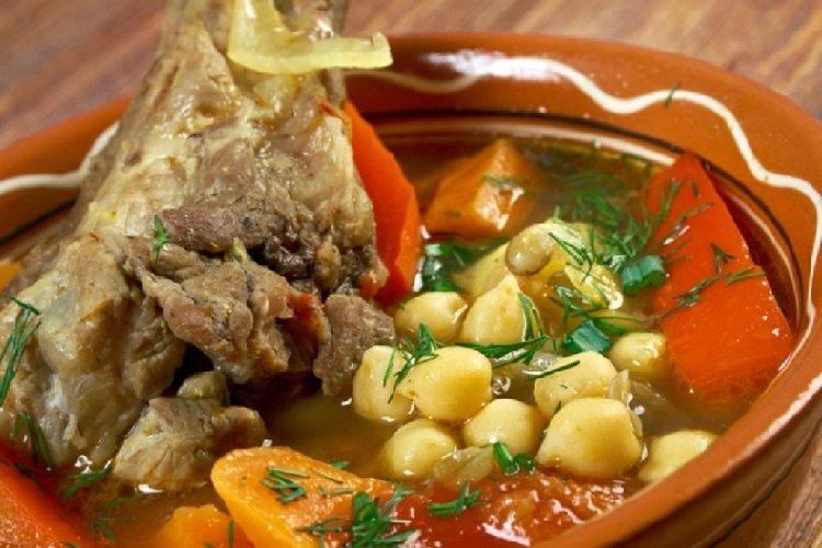 Нухут шурпа из баранины