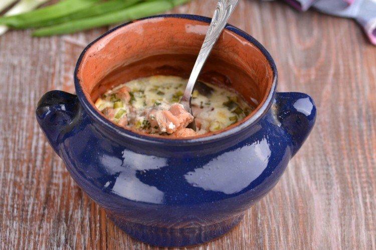 Запеченная рыба в горшочках