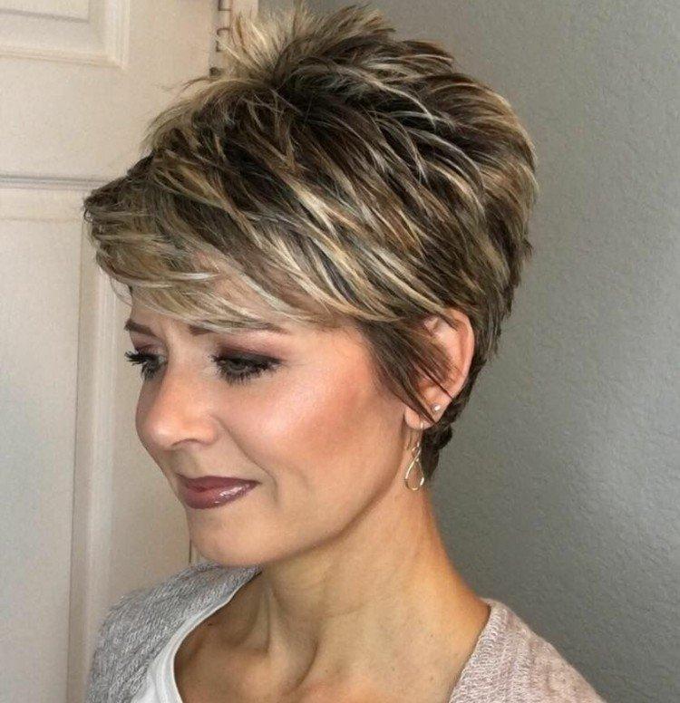 Мелирование на короткие волосы 2021 - фото