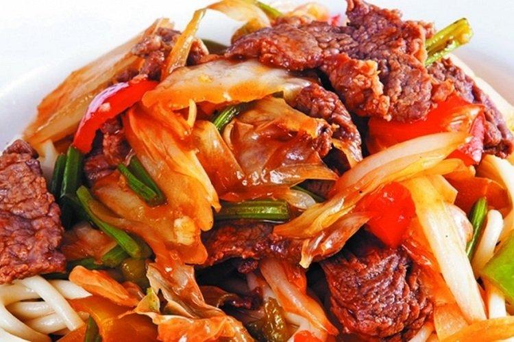 Лагман из говядины по-уйгурски