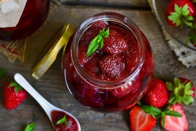 20 рецептов вкуснейшего варенья из клубники