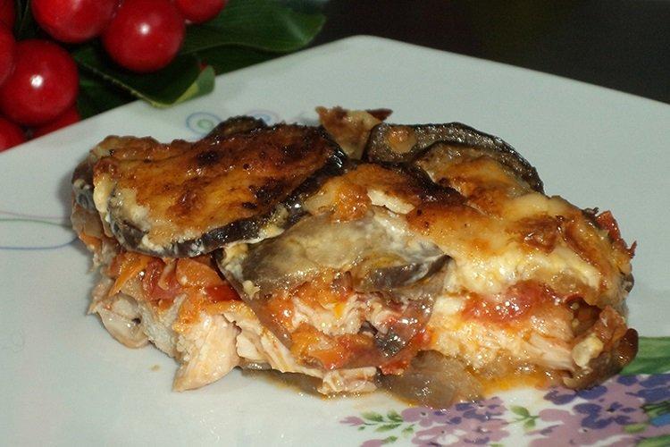 Баклажаны с курицей в духовке