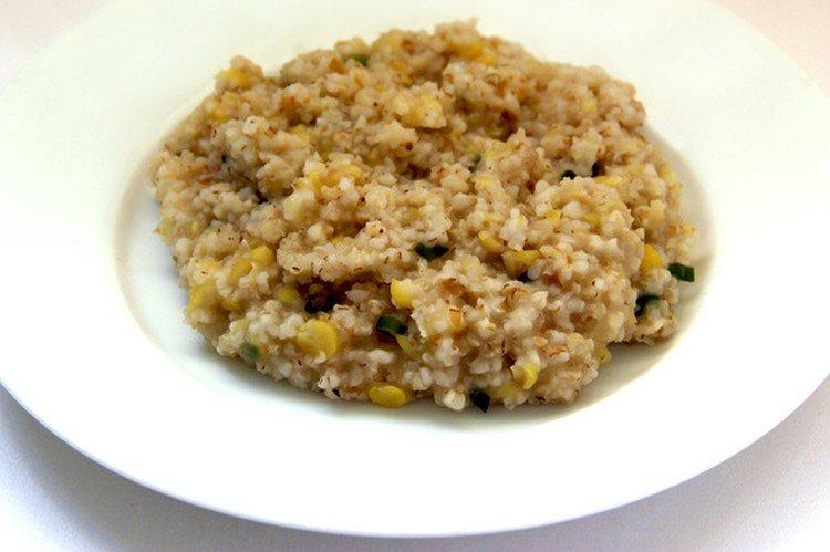 Ячневая каша с горохом