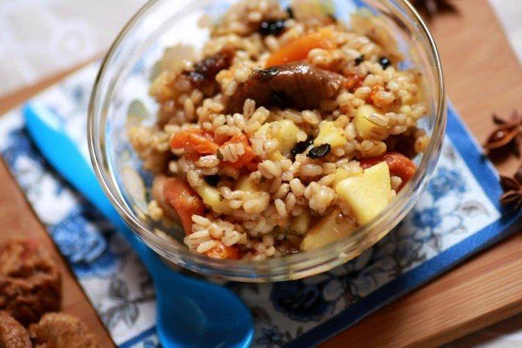 Перловая каша с сухофруктами