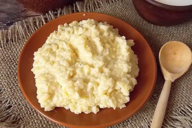 Пшенная каша с творогом и молоком