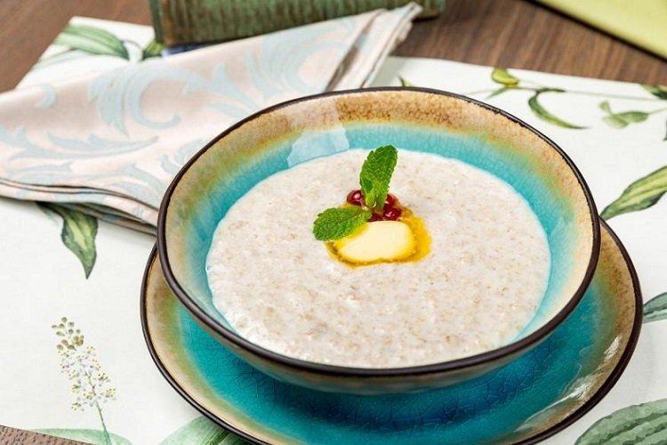 Молочная манная каша «Дружба»