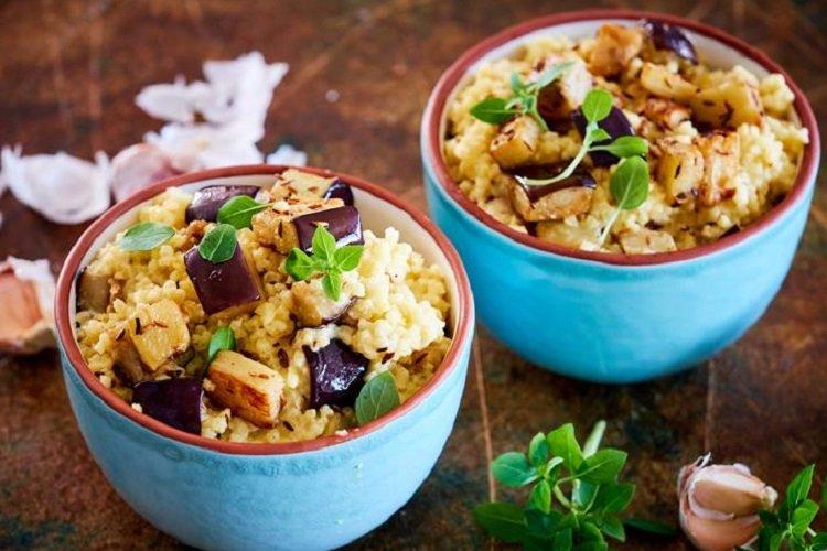 Пшенная каша с баклажанами