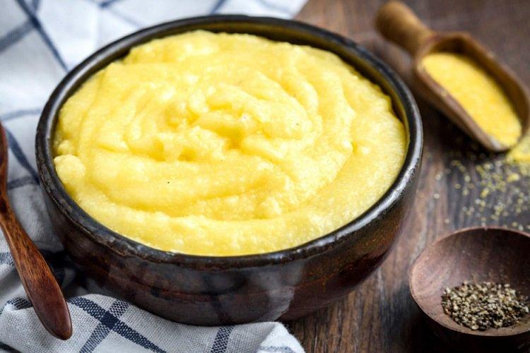 Кукурузная каша с плавленым сыром