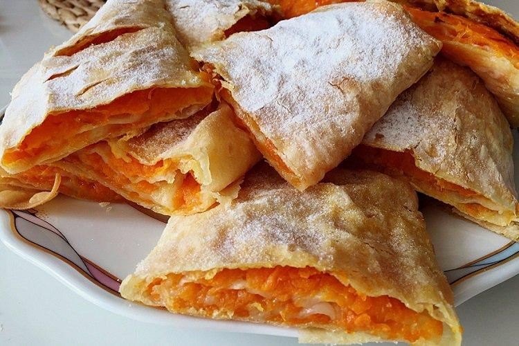 Лаваш с начинкой из тыквы и яблок