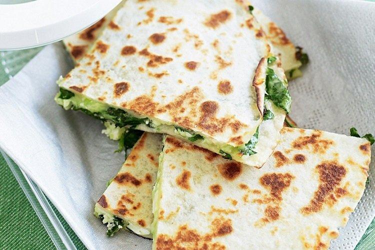 Сырные лепешки с творогом и шпинатом