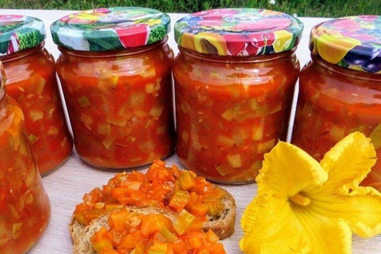 Салат с ананасами, томатами и кабачками на зиму