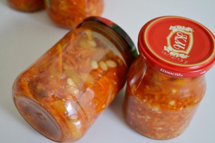 Салат с фасолью на зиму