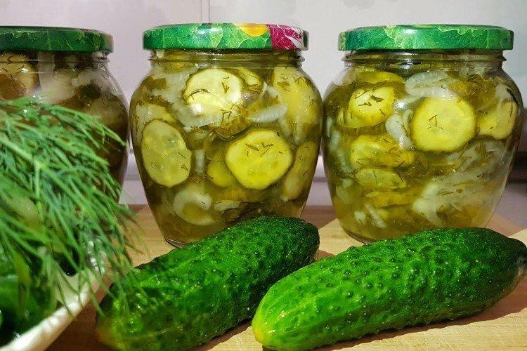 Салат с огурцами и сельдереем на зиму