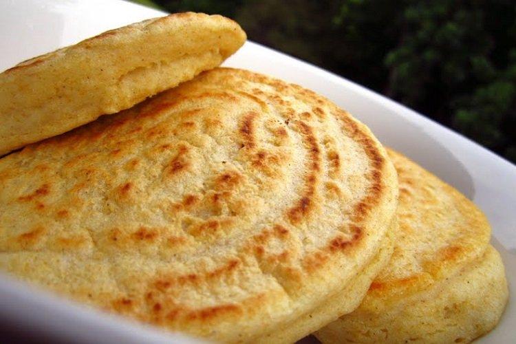 Сырные лепешки на сковороде