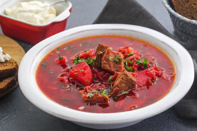 Борщ с фасолью и кабачками