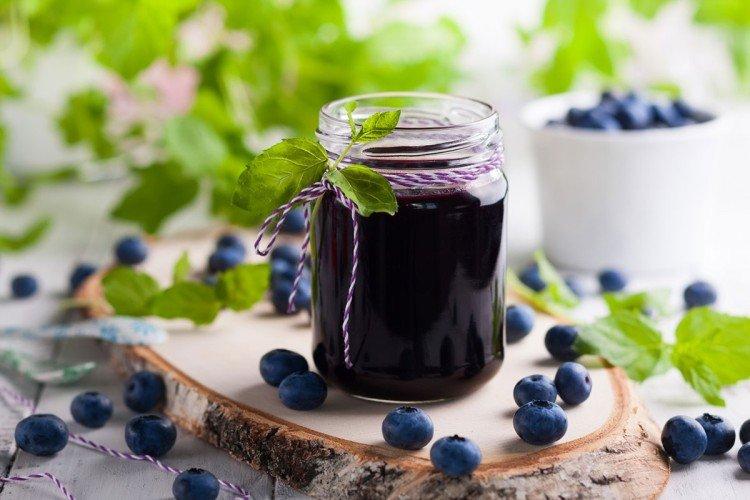 Варенье из красной смородины и голубики