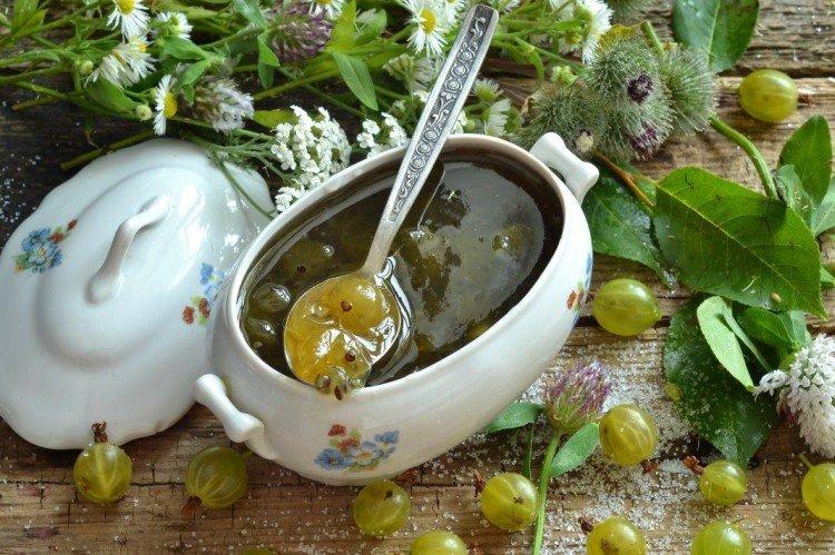 Варенье из крыжовника с сахаром