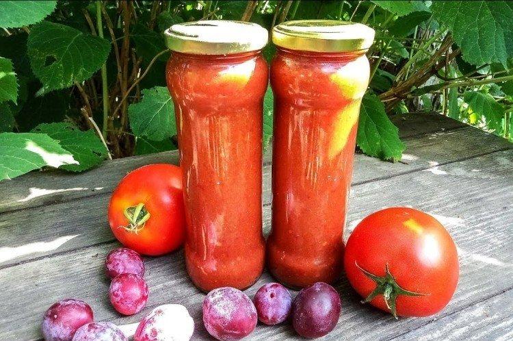 Аджика с помидорами и сливой