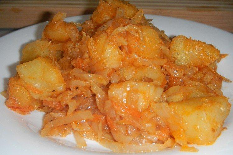 Соте из овощей с капустой