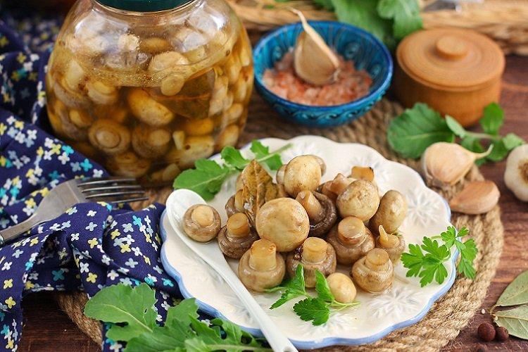 Маринованные грибы с винным уксусом