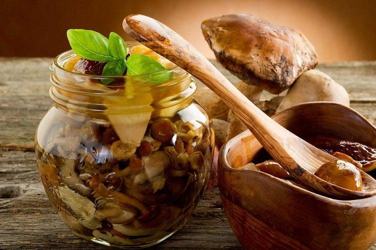 Грибы, маринованные с бальзамическим уксусом