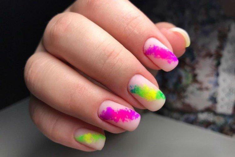 Неоновые мазки