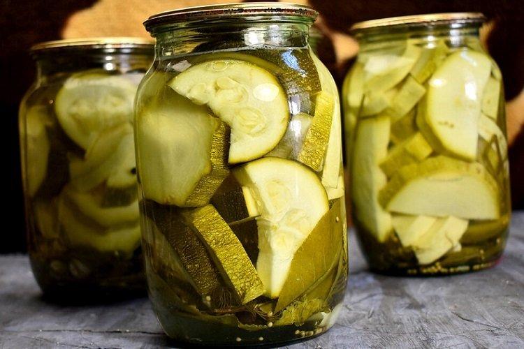 Кабачки, маринованные без уксуса