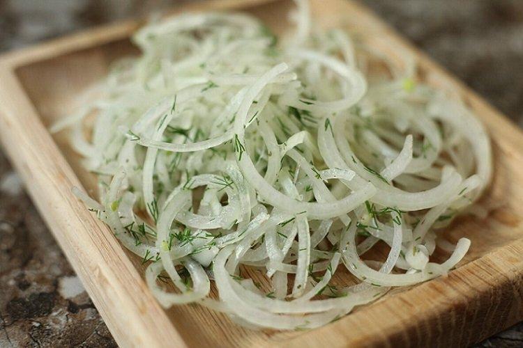 Маринованный лук без уксуса