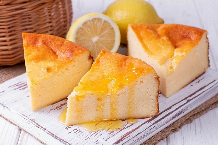 Сочная запеканка из творога с лимоном