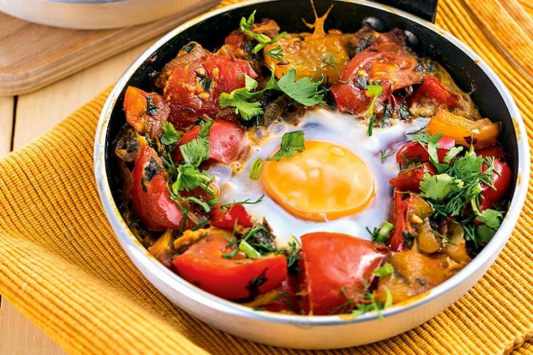 Шакшука с болгарским перцем