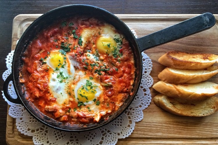 Шакшука с курицей