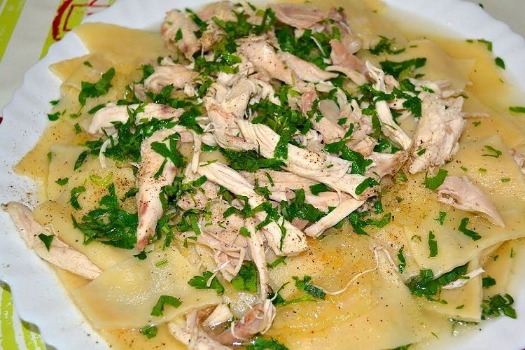 Бешбармак с имбирным соусом