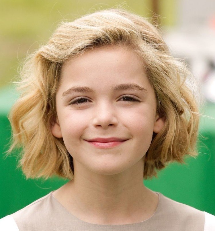 Стрижки для девочек в школу 2021 - фото