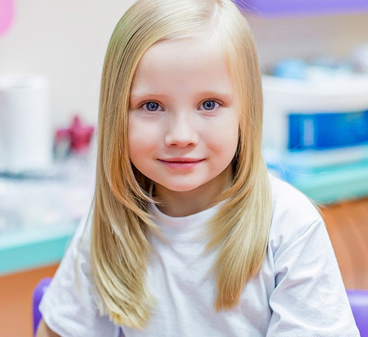 Стрижки для девочек в школу 2021 - фото