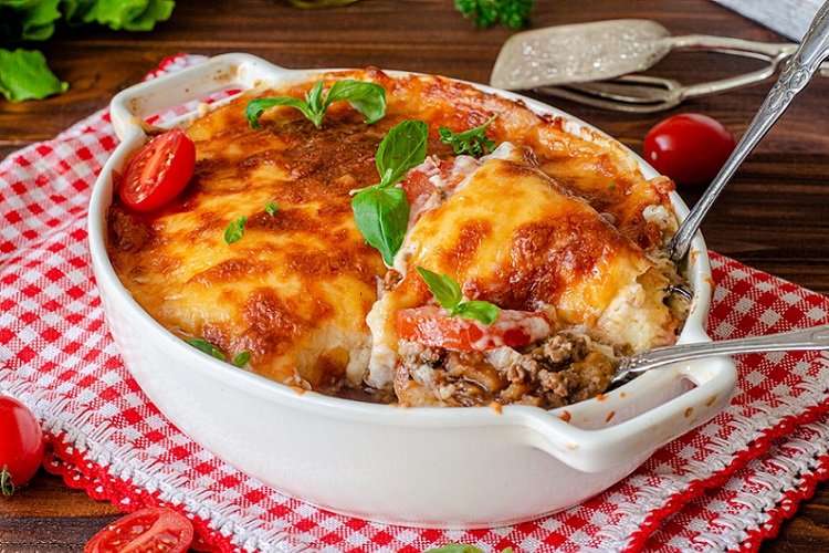 Мусака с моцареллой